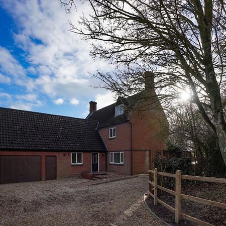 Unique 5Bd Farm House Perfect For Relaxing Ipswich Bagian luar foto