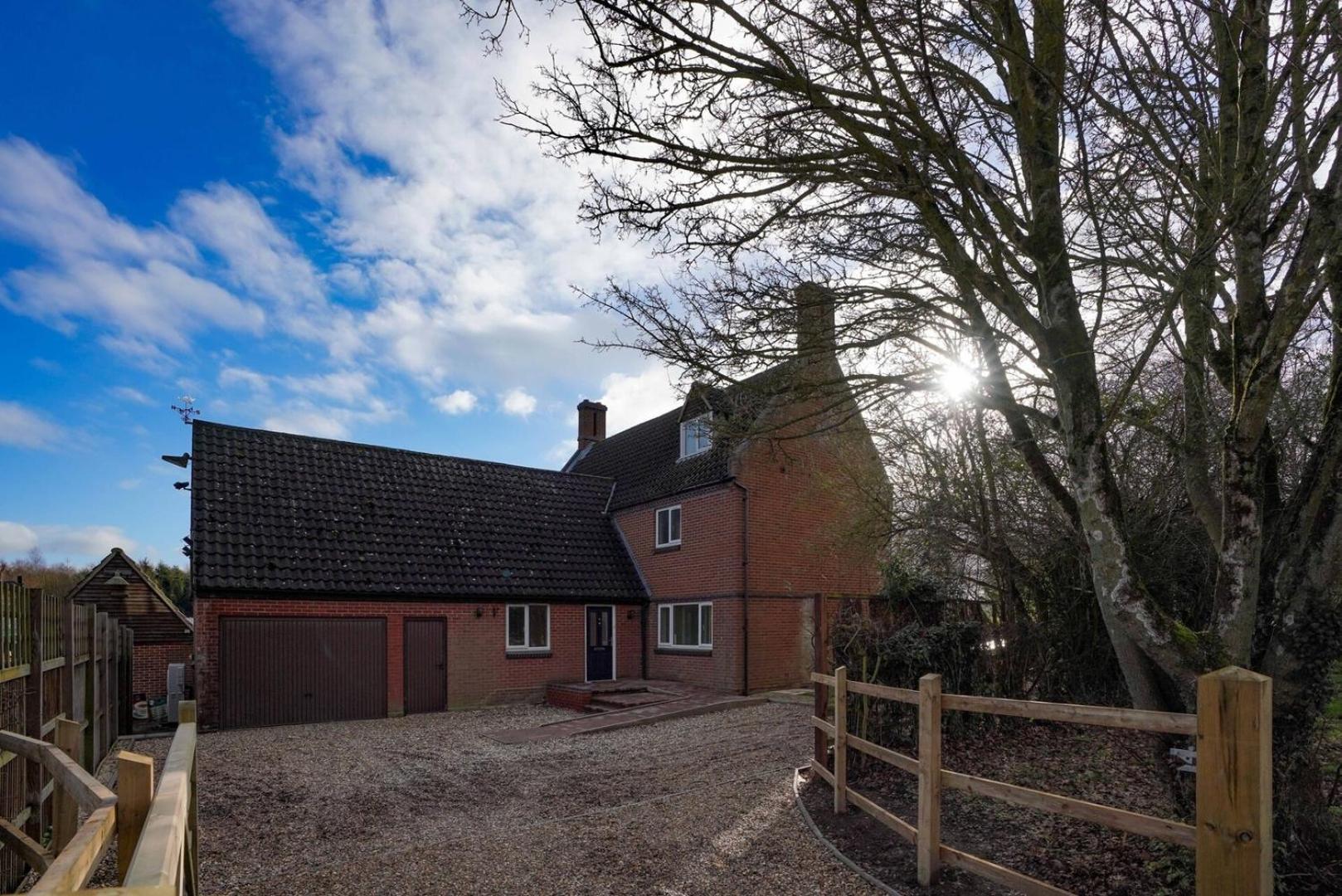Unique 5Bd Farm House Perfect For Relaxing Ipswich Bagian luar foto