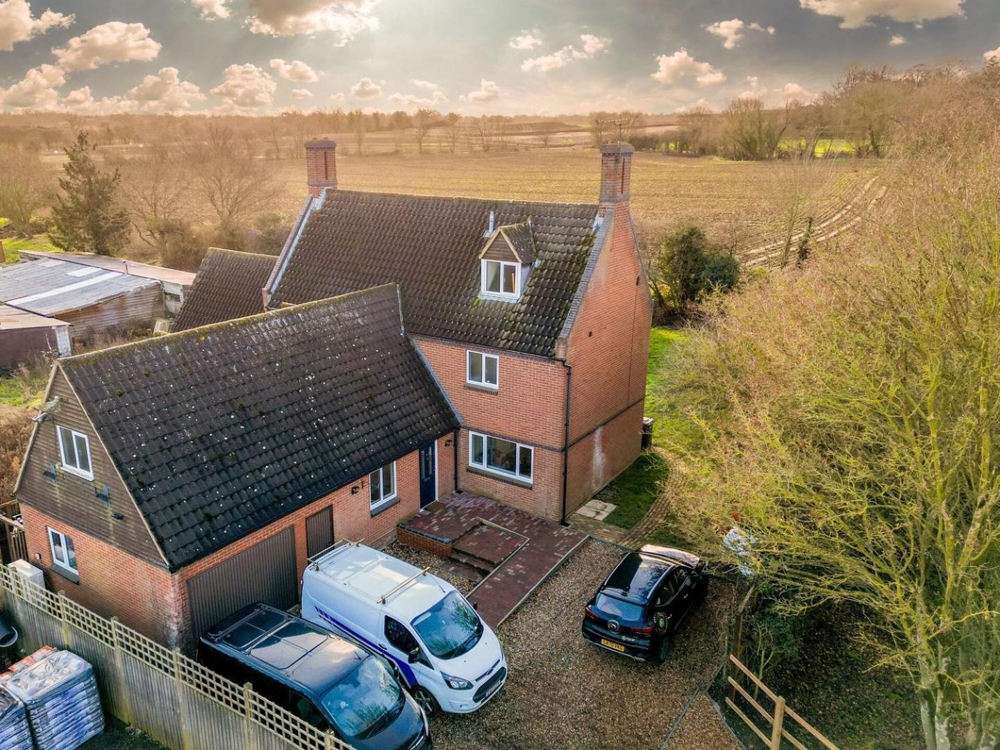 Unique 5Bd Farm House Perfect For Relaxing Ipswich Bagian luar foto