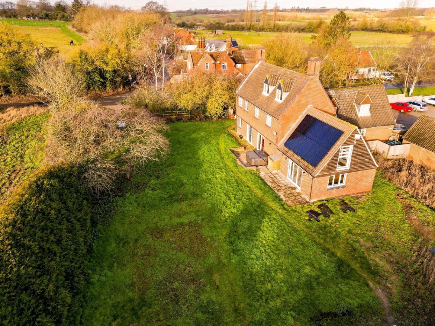 Unique 5Bd Farm House Perfect For Relaxing Ipswich Bagian luar foto